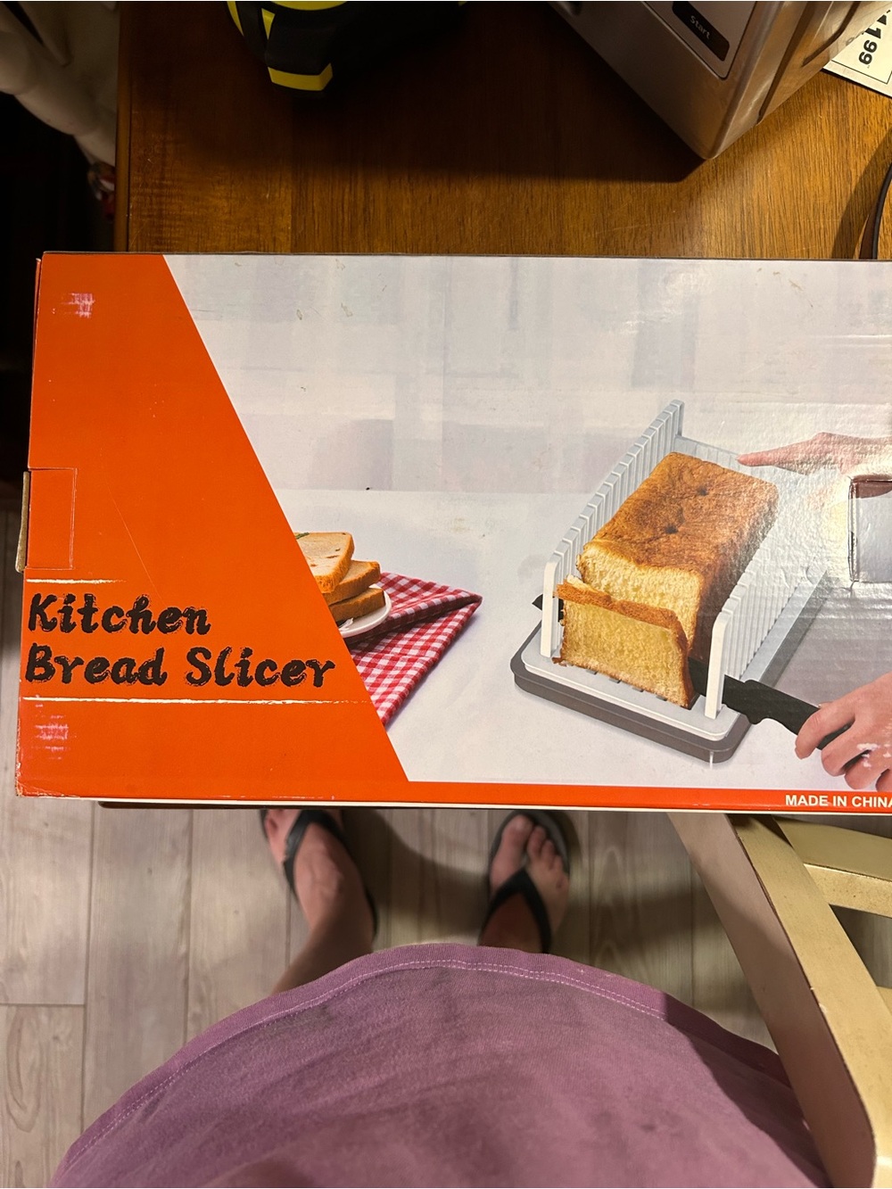 Adjustable White Kitchen Bread Slicer - Reliable Home Slicing Tool